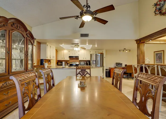 Holiday home < 1 Mi To Courses! Quiet Golfer's Gem In *